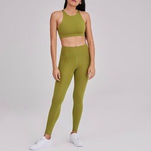 Girlfriend collective SET - bra and leggings